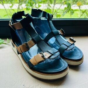 Merrell Roam Buckle Women Leather Slingback/Gladiator Comfort Sandals Size 9